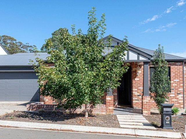 House for rent in Mount Barker, South Australia