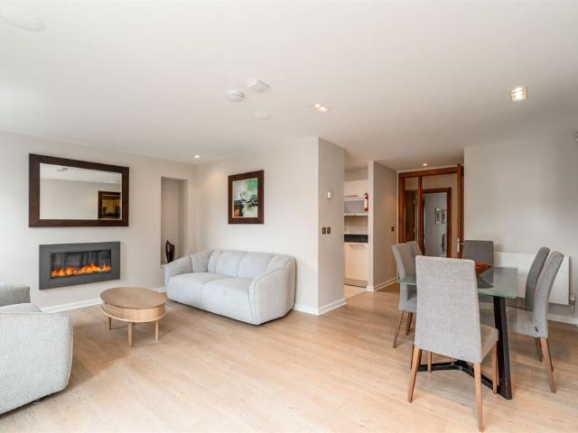 Apartment to rent in Bluebell, North Tipperary