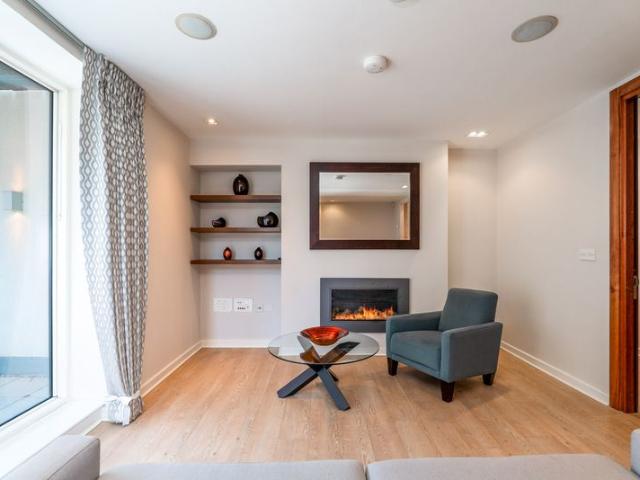 Apartment to rent in Bluebell, North Tipperary