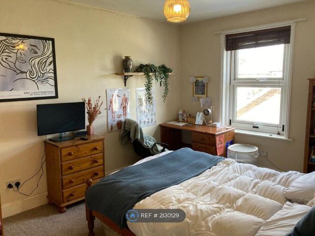 House for rent in Charminster, Bournemouth