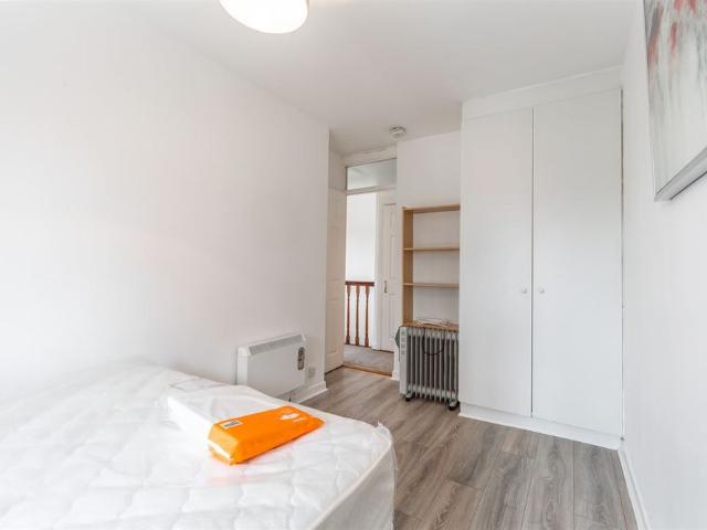 Apartment to rent in Bluebell, North Tipperary