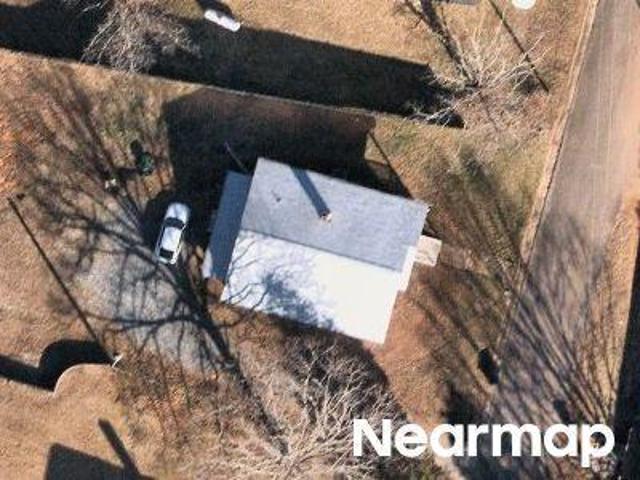 House for sale in Hickory