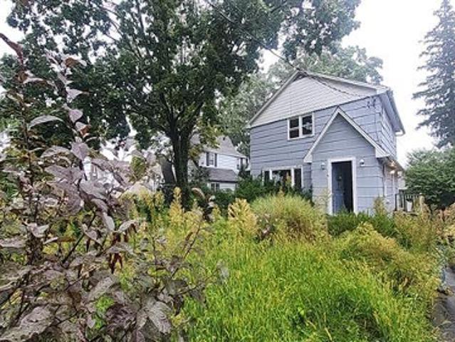 House for sale in Valhalla, New York