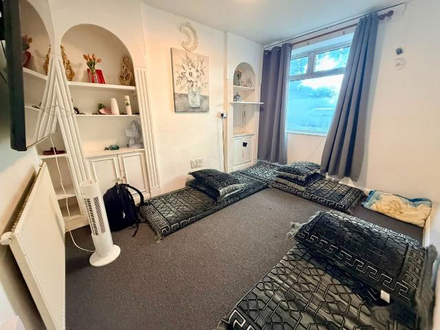 House for rent in London Borough of Ealing, Greenford
