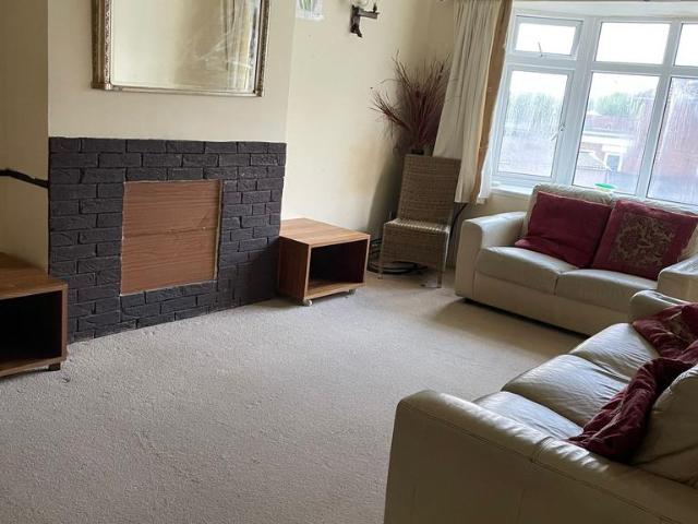 Apartment for rent in Yeading, Greater London