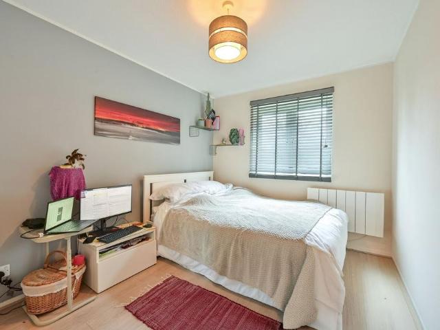 Apartment for rent in London Borough of Merton, Collier's Wood
