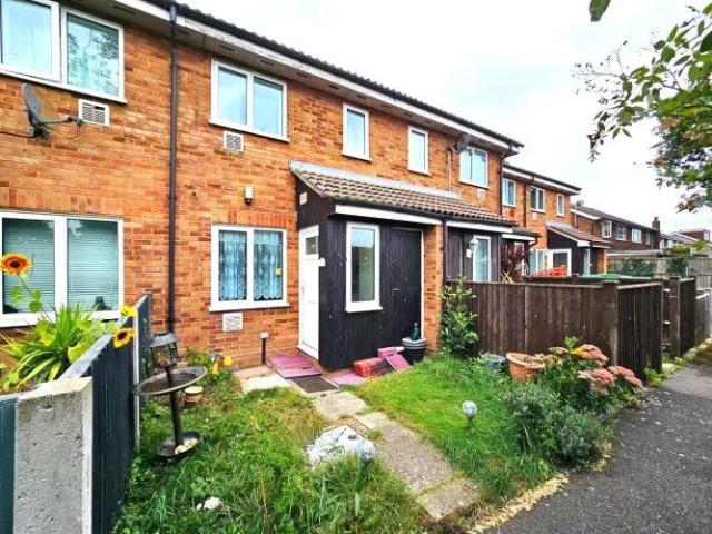 House for rent in Lower Halliford, Surrey