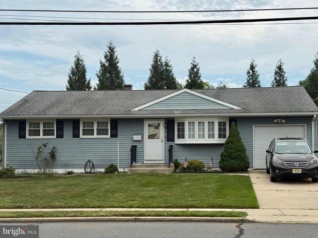 House for sale in Crosswicks, New Jersey