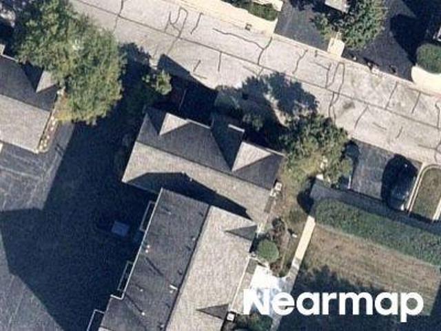 Townhouse for sale in Aurora, Illinois