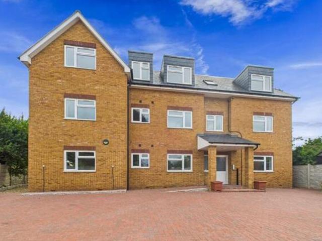 House for sale in London Borough of Hounslow, Feltham
