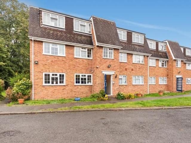 Apartment for rent in Slough
