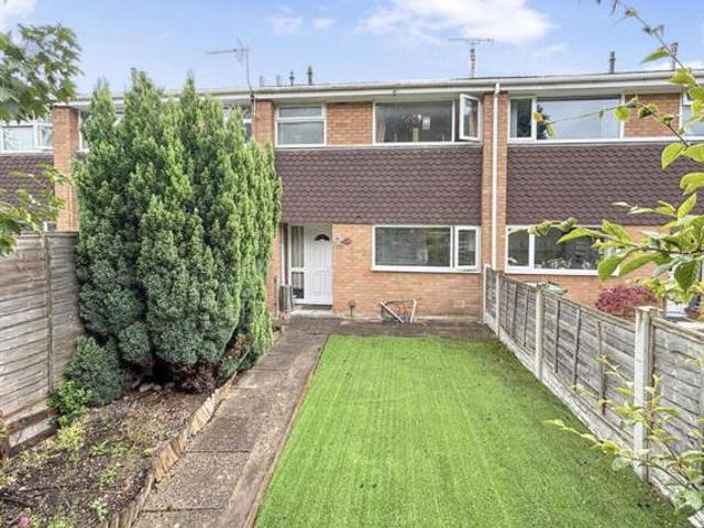 House for sale in Halesowen, West Midlands