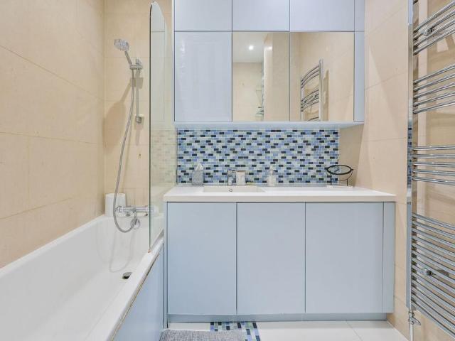 House for rent in Seven Dials, Bloomsbury