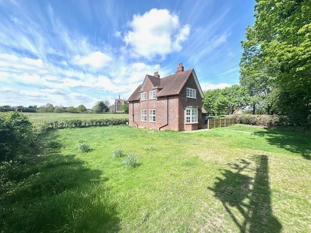 House for rent in London Colney, St Albans