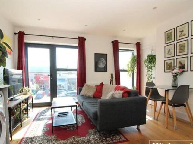 House for sale in Borehamwood, Hertsmere