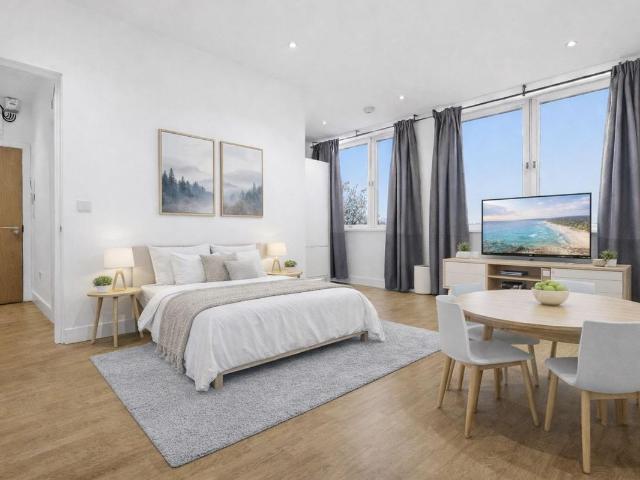 Studio for rent in Elstree and Borehamwood, Borehamwood