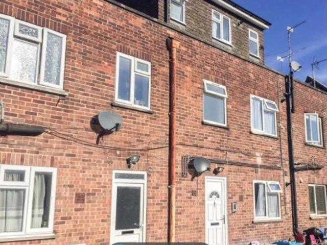 Studio for rent in Elstree and Borehamwood, Borehamwood