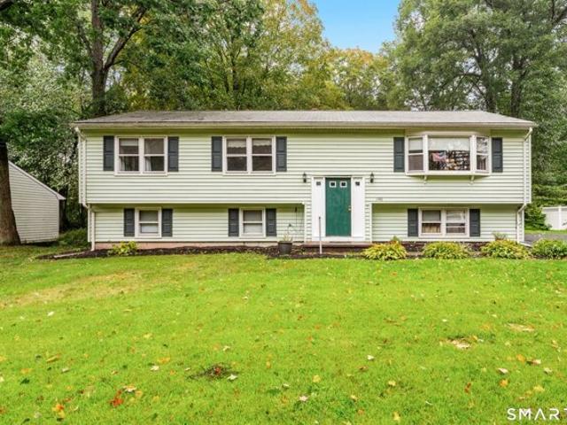 House for sale in Hamden, South Central Connecticut Planning Region