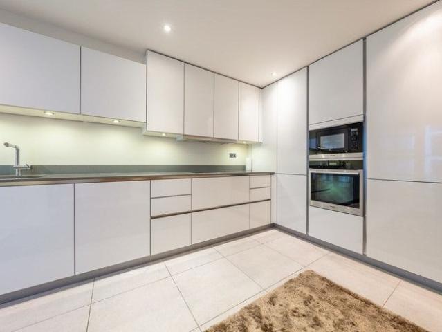 Townhouse for rent in London, Mayfair