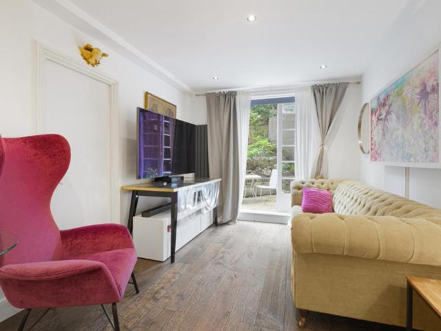 Apartment for rent in Shepherd's Bush, Greater London