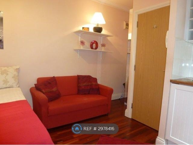 Studio for rent in Brook Green, Greater London