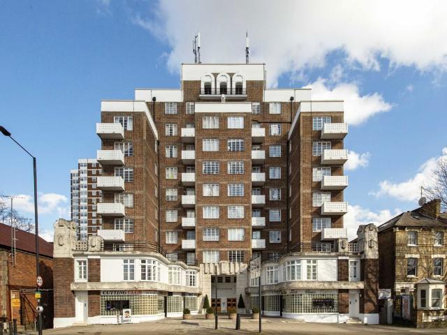 Studio for rent in Shepherd's Bush, Greater London