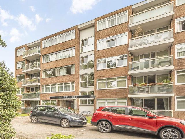 Apartment for rent in Shepherd's Hill, Crouch End