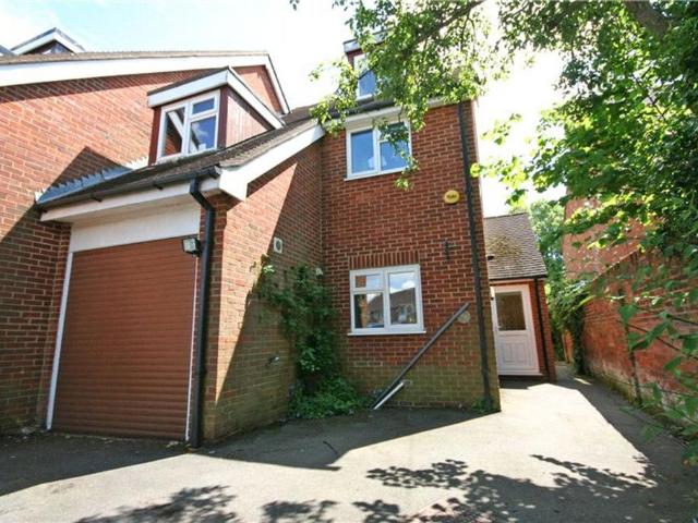 House for rent in Beaconsfield, Penn Bottom