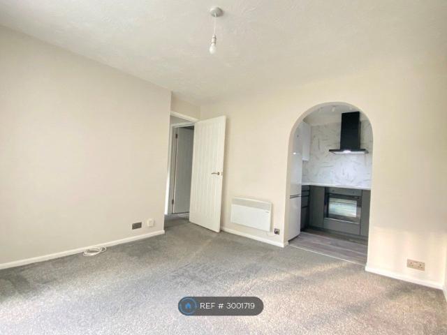 Apartment for rent in Shepperton, Spelthorne