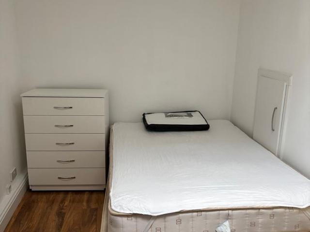Studio for rent in Colnbrook with Poyle, Slough