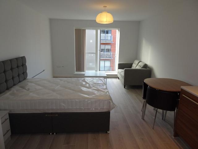 Studio for rent in Park Central, Birmingham