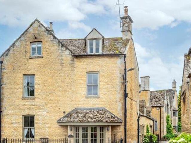 House for sale in Lyons, Greater London