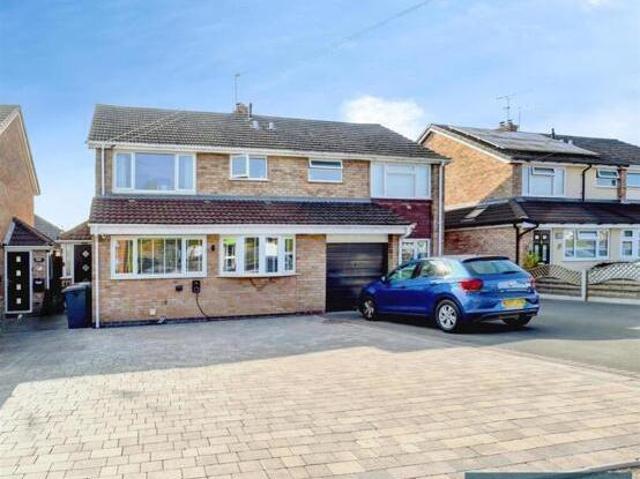 House for sale in Camp Hill, Warwickshire