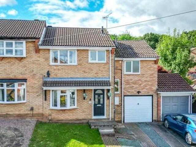 House for sale in Camp Hill, Warwickshire