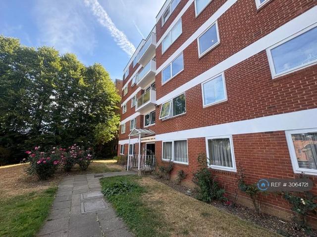 Apartment for rent in London Borough of Barnet, Greater London