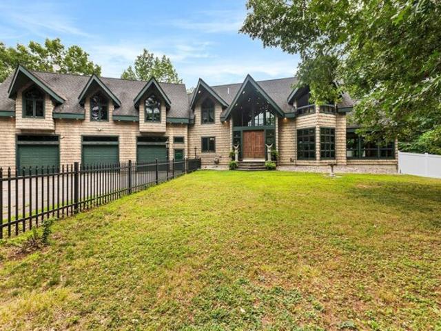 House for sale in Tyngsboro, Massachusetts