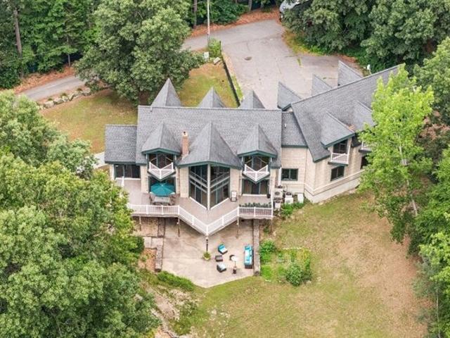 House for sale in Tyngsboro, Massachusetts