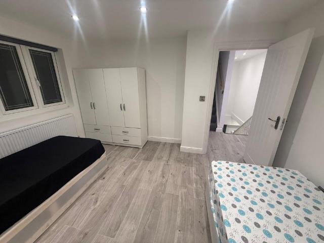 House for rent in London Borough of Redbridge, Greater London