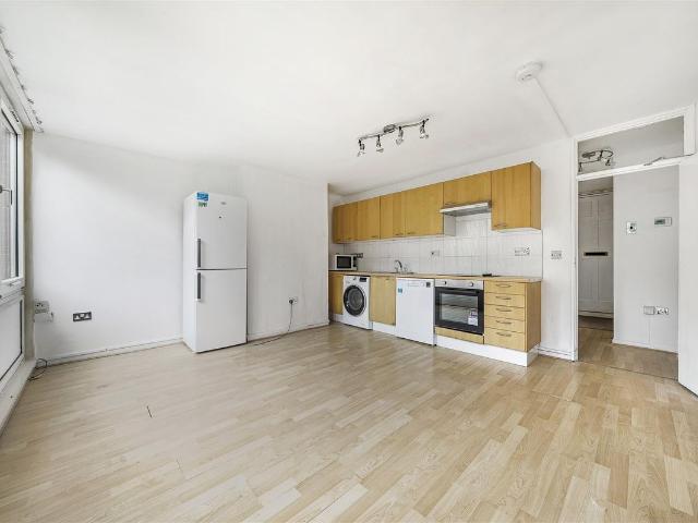 Apartment for rent in Roehampton, Greater London