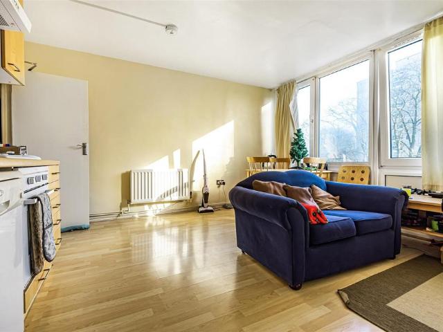 Apartment for rent in Roehampton, Greater London