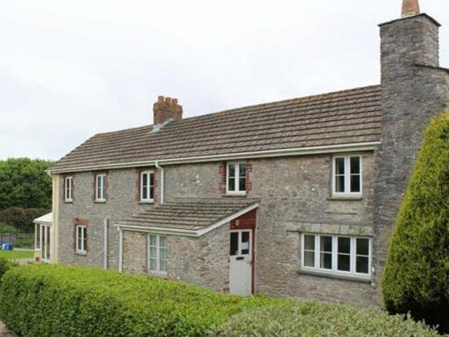 House for sale in Follaton, Strode