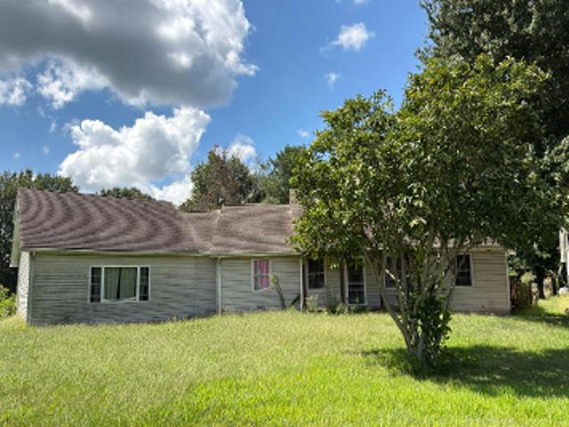 House for sale in Moweaqua, Illinois