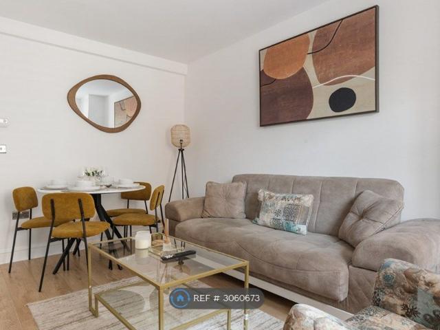 Apartment for rent in St Clement Danes, Greater London