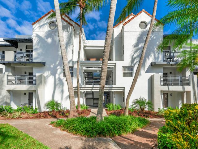 Apartment for rent in Dania, Florida