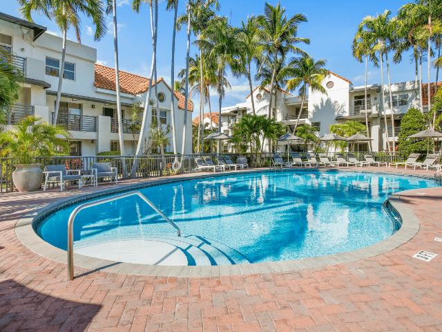 Apartment for rent in Dania, Florida