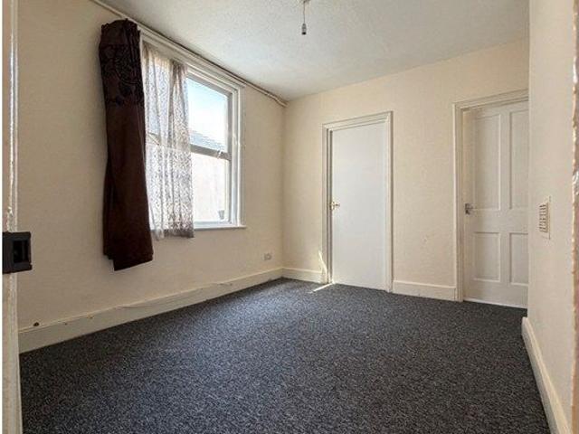 Apartment for rent in Little Ilford, Greater London
