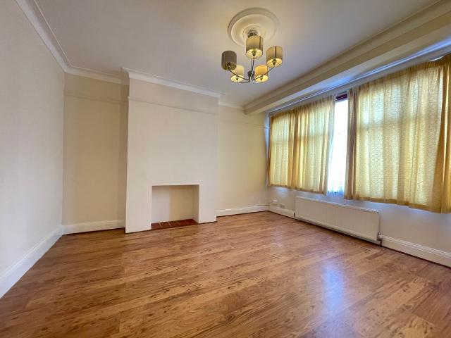 House for rent in Rush Green, Greater London