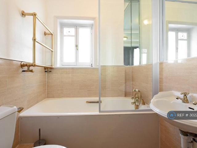 Apartment for rent in South Hampstead, Greater London
