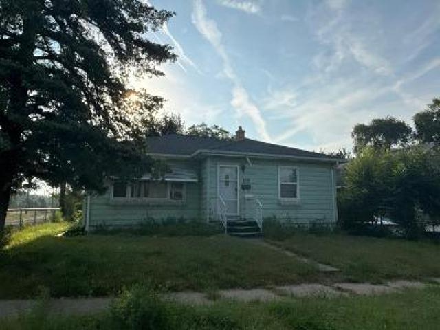 House for sale in Waterloo, Iowa