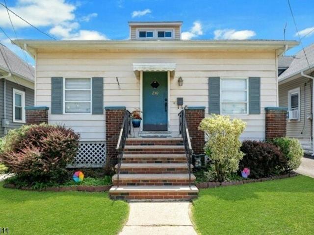 House for sale in Roselle Park, New Jersey